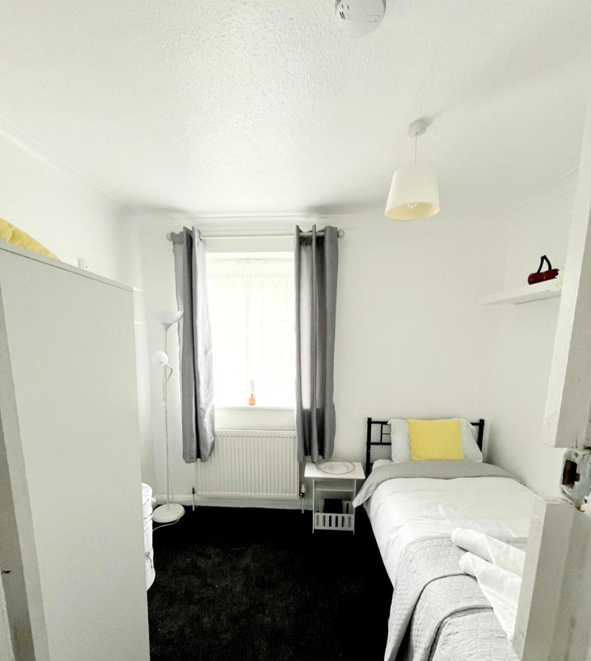 Cosy Room Stay 5 Sutton  Zewnętrze zdjęcie